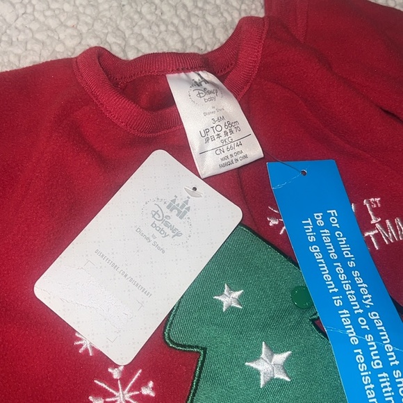 Disney Baby: My First Christmas baby onesie! Size 3-6 months.So cute & brand new - Picture 4 of 16